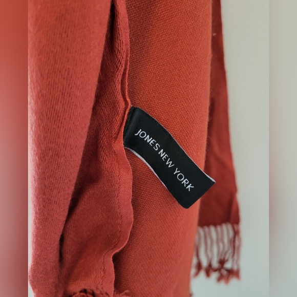 Jones New York Scarf - Picture 3 of 4